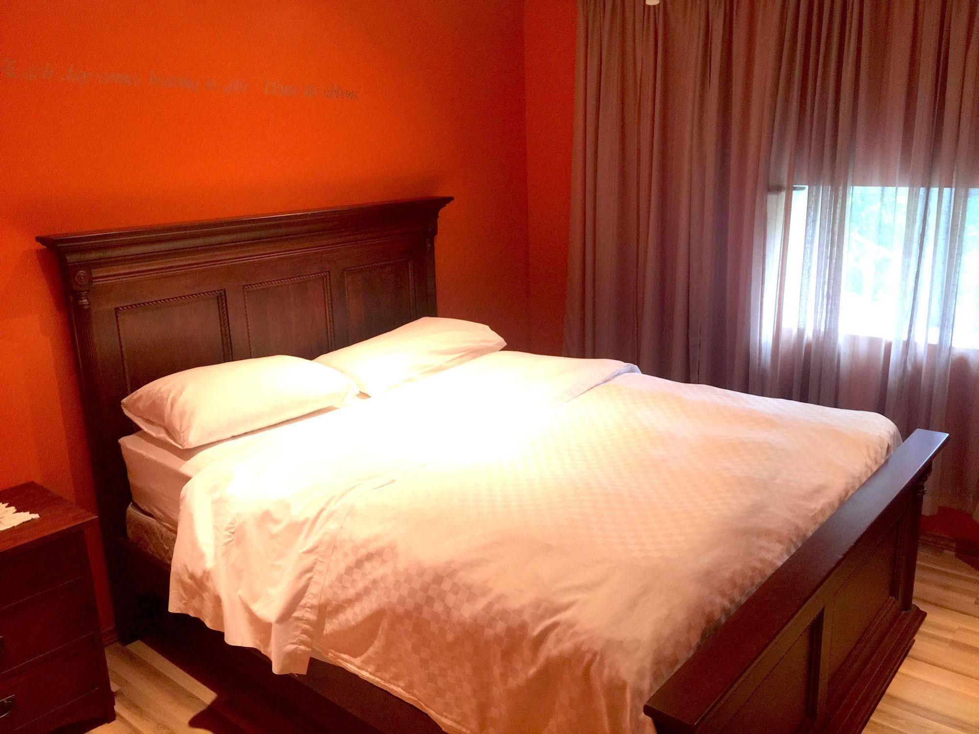Hanover Grey Rose Suites מראה חיצוני תמונה