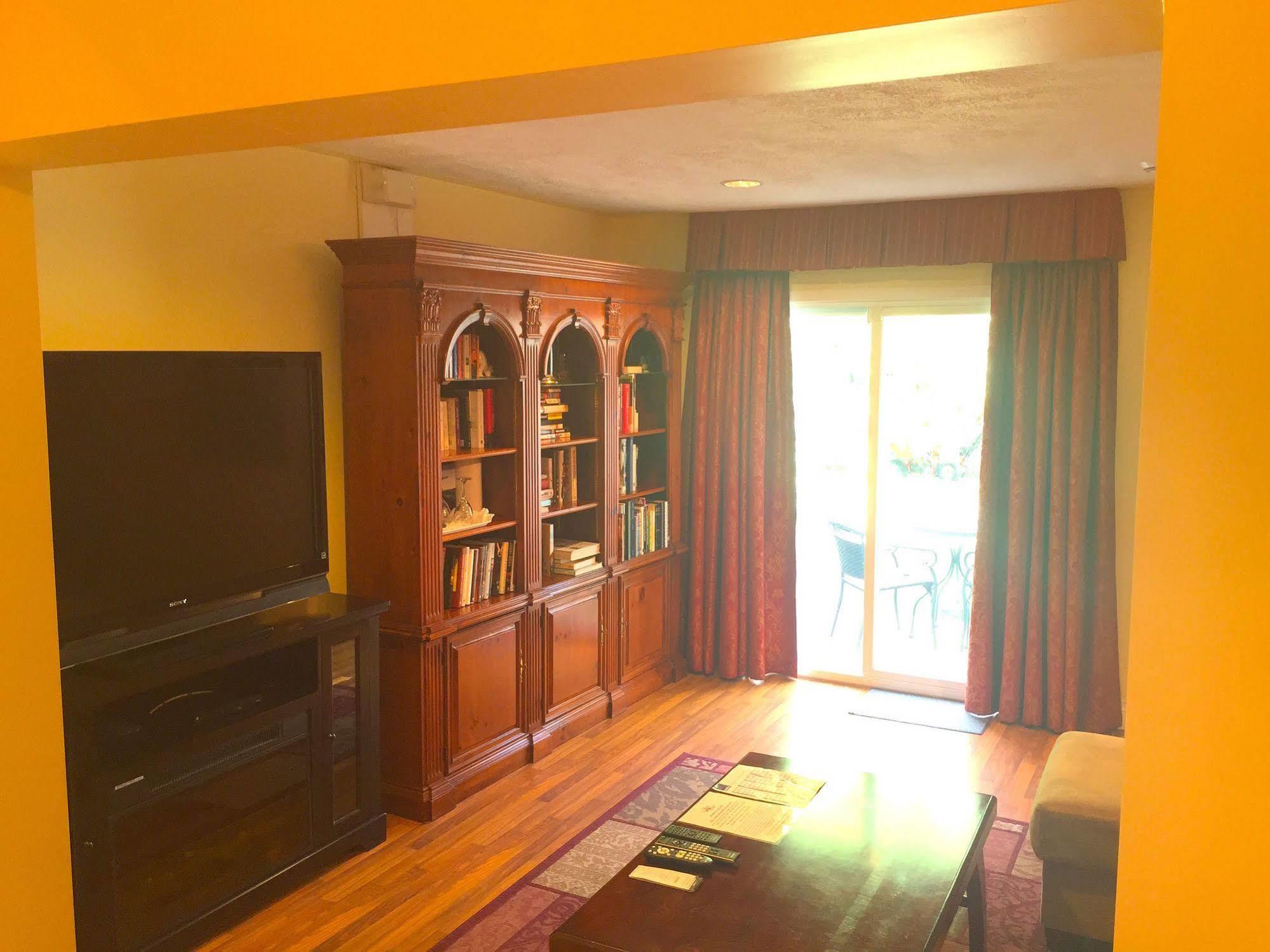 Hanover Grey Rose Suites מראה חיצוני תמונה