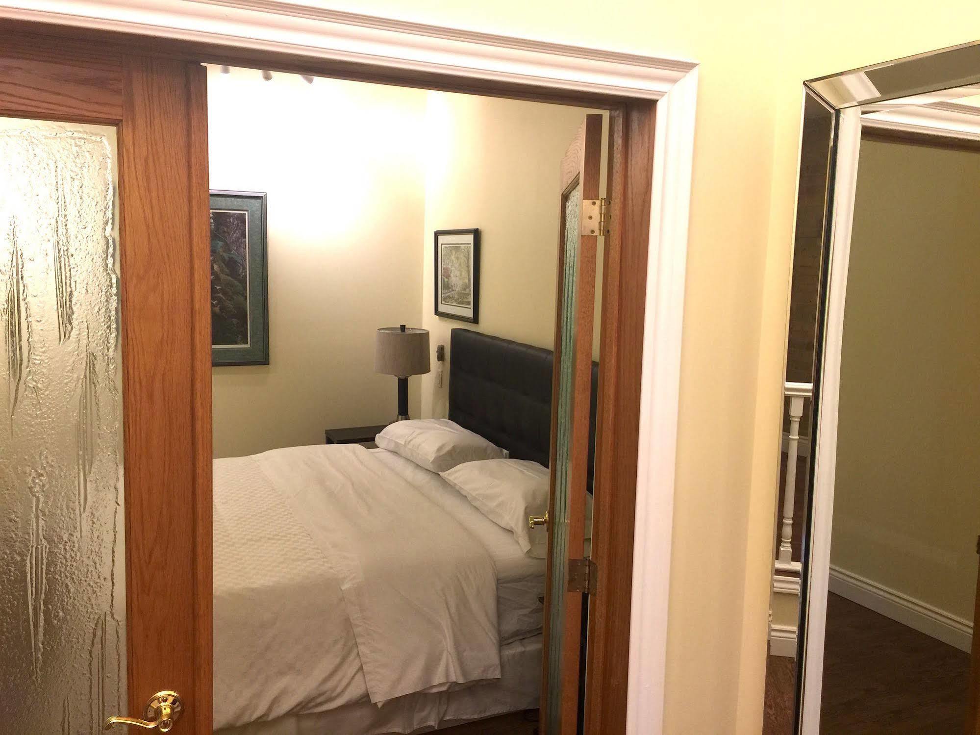 Hanover Grey Rose Suites מראה חיצוני תמונה